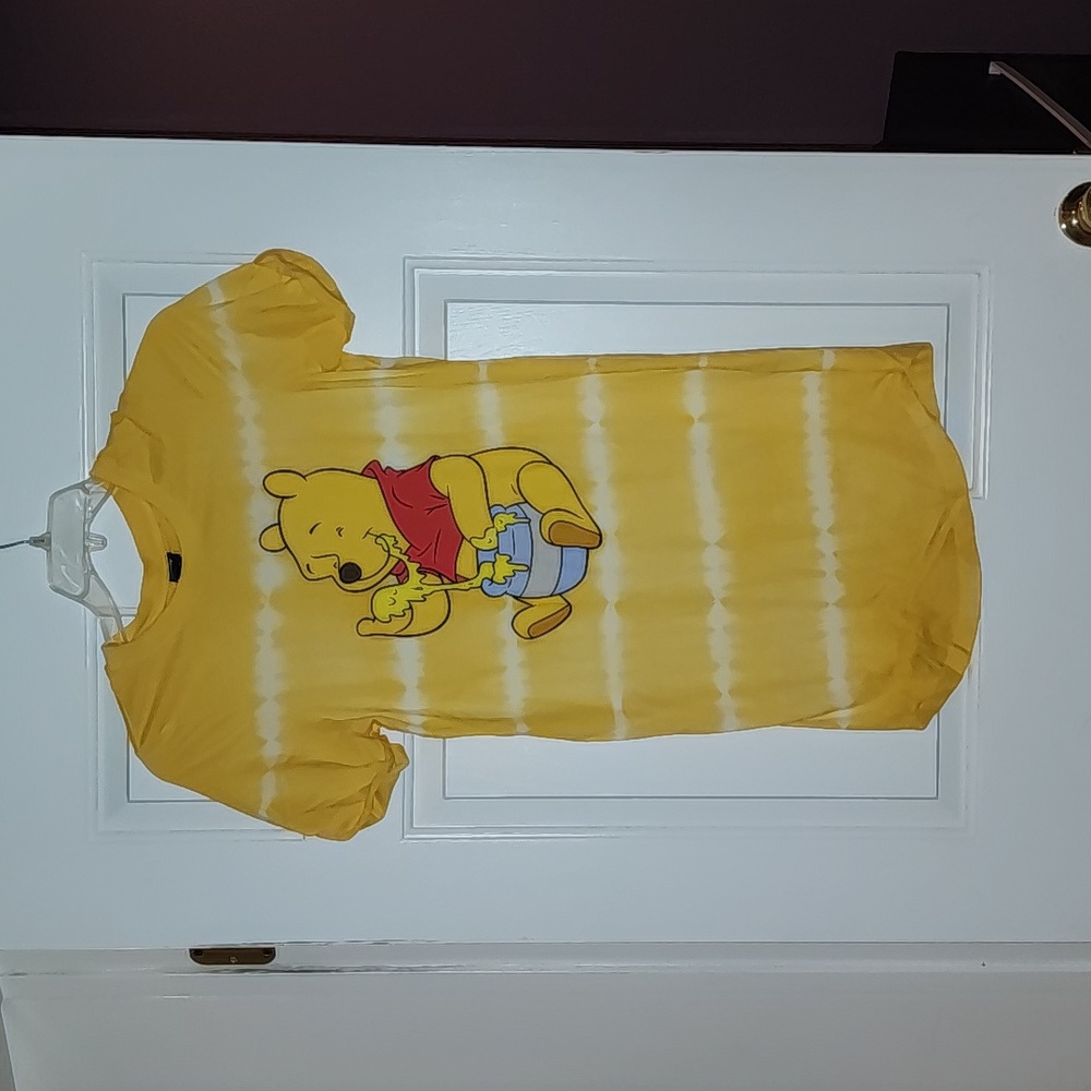 Winnie the Pooh. Disney. Tee shirt dress.